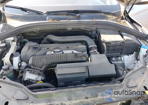 2016 Volvo Xc60 T5 Premier из США, поврежденный, VIN YV4612RK4G2782953